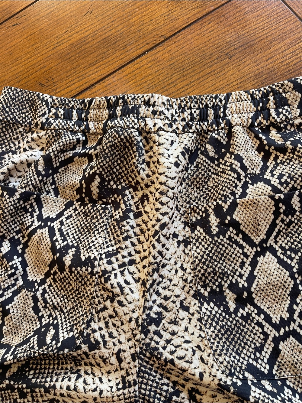 ZARA Snakeskin Print Trousers Flared Wide Leg Pants Size Medium Like New - Picture 7 of 13